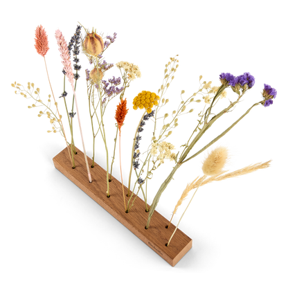 Droogbloemen in gepersonaliseerde houten houder met naam
