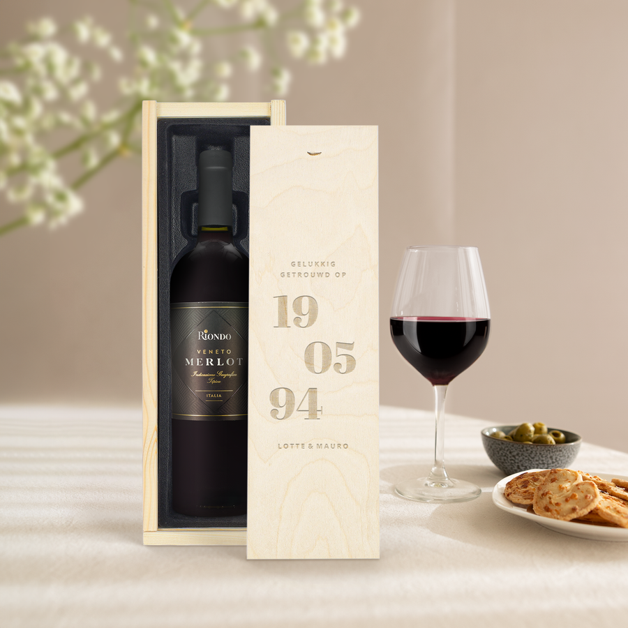 Riondo Merlot - In gegraveerde kist