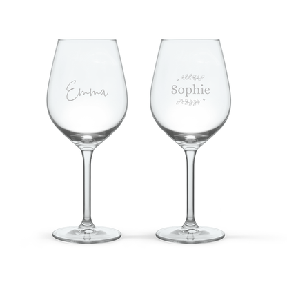 Maison de la Surprise Merlot met gegraveerde glazen