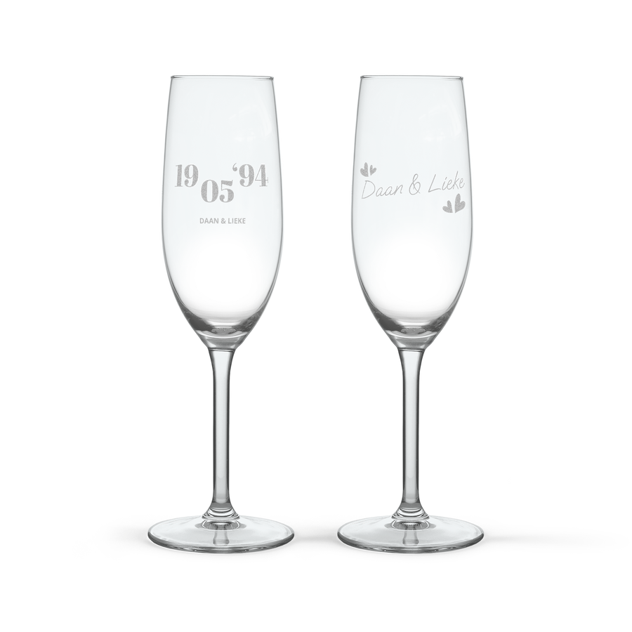 Moët & Chandon met gegraveerde glazen