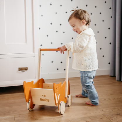 Houten loopwagen