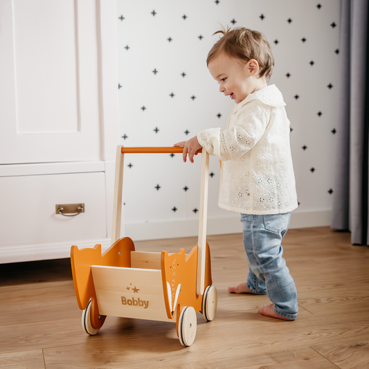 Houten loopwagen